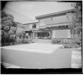 Go to image 4.
