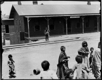 Hualapai children