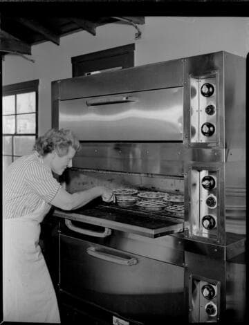 Cooking commercial