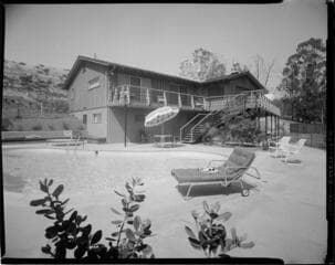 Go to image 1.